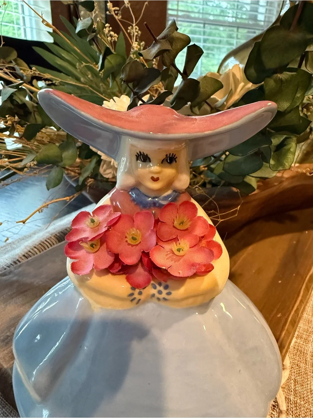 Vintage Dutch Girl Flower Bud Vase Goldammer California Pottery 6in Kitschy MCM